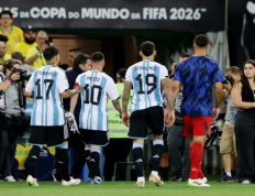阿根廷在2026年世界杯南美区预选赛上半场45分钟略胜主队巴西