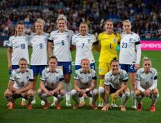 英格兰队-女足世界杯 | 中国队同组对手英格兰队1:0小胜丹麦队