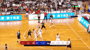 【娱乐888】NBA后卫传给NBA锋线，中国男篮怎么防？镜头马上给到姚明和杜锋